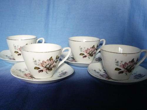 MIDWINTER STYLECRAFT, 8 PIECES COFFEE CUPS & SAUCER