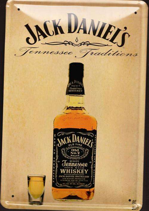 Metal bar signs, a Must have for you braai room