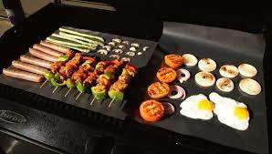 BBQ Grill mat - make grilling easy, non stick and reusable x 2 (33x30cm)