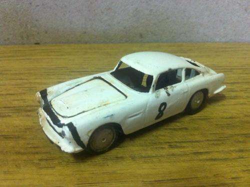 CORGI - ASTON MARTIN DB4