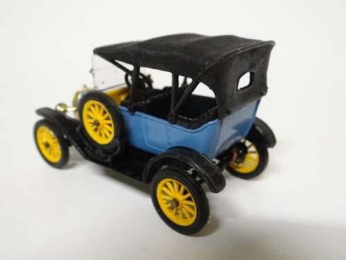 Corgi classics Ford model T blue