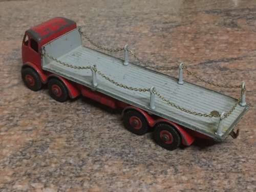 Dinky 905 Foden flatbed truck with chains