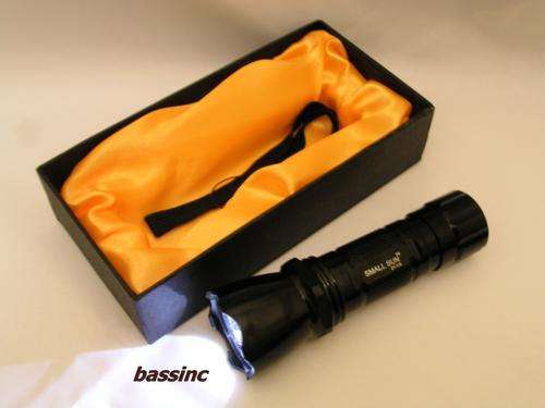 CRAZY R1 AUCTION!!!!! SMALL SUN ZY-115 CREE LED TORCH