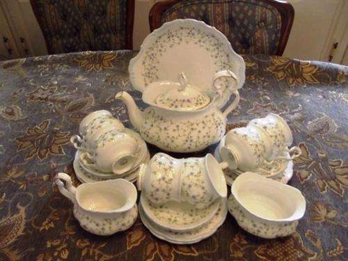 Royal Albert Caroline complete 22 piece tea set in perfect condition.