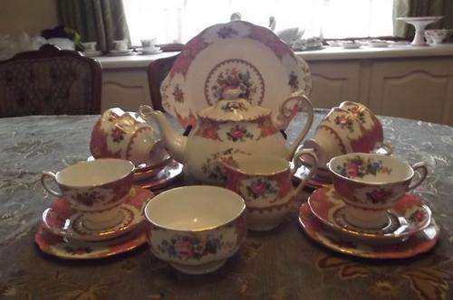 Royal Albert Lady Carlyle complete Tea Set inc. tea pot and lid set is in perfect condition