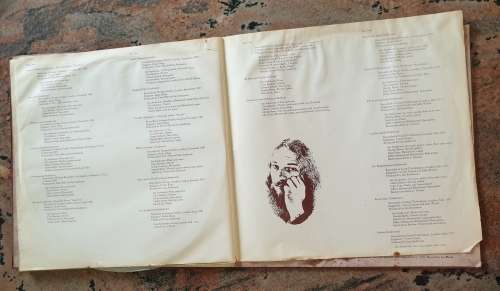 JETHRO TULL Living In The Past -  2X LP (VG+/VG) 2TS 2106 USA Press 1972 -  Hard cover booklet