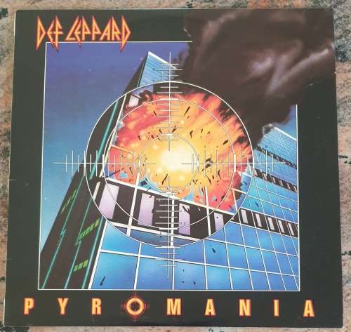 DEF LEPPARD Pyromania (Very Good+/Very Good+) Vertigo STAR 5300 SA Pressing 1983