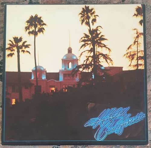 THE EAGLES Hotel California - Gatefold (Good+/Very Good) Asylum AUC 4522 SA Pressing 1976