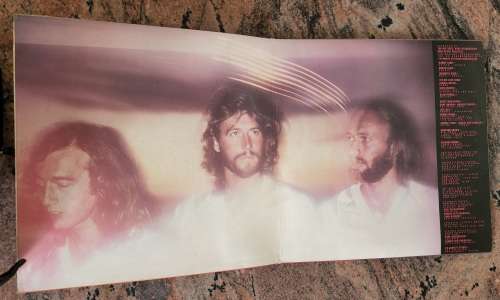 THE BEE GEES Spirits Having Flown - Gatefold (Very Good+/Very Good+) RSO 2394 216 SA Pressing