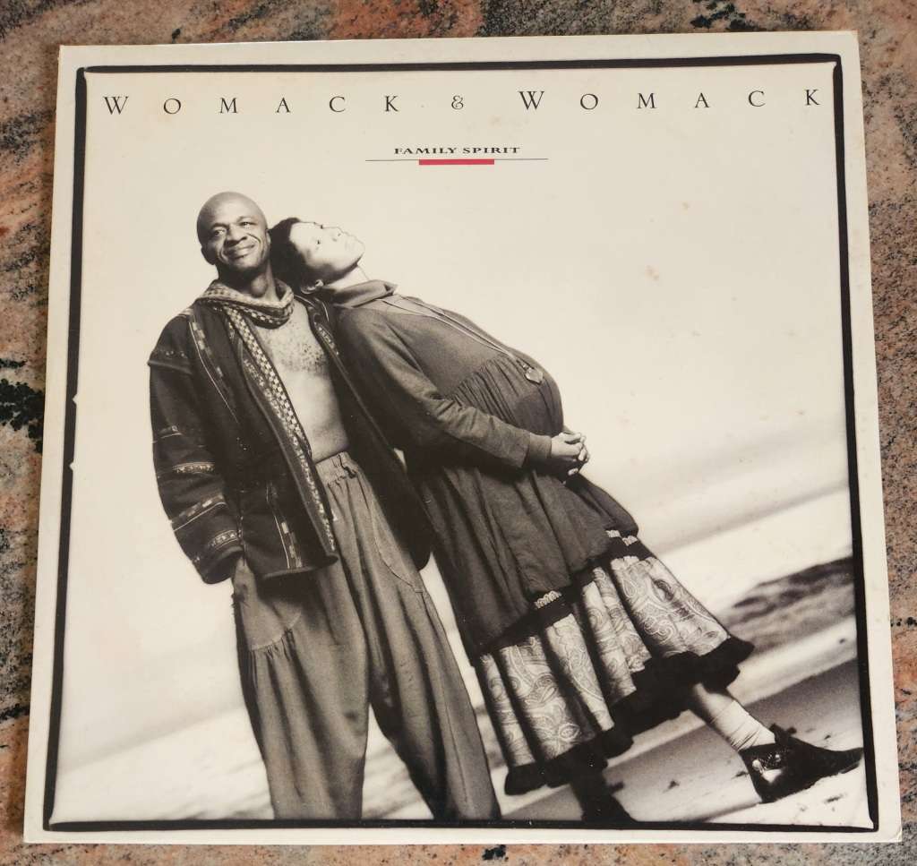 WOMACK & WOMACK Family Spirit (VG+/VG+) Arista AST (L) 230 SA Pressing 1991 - RARE