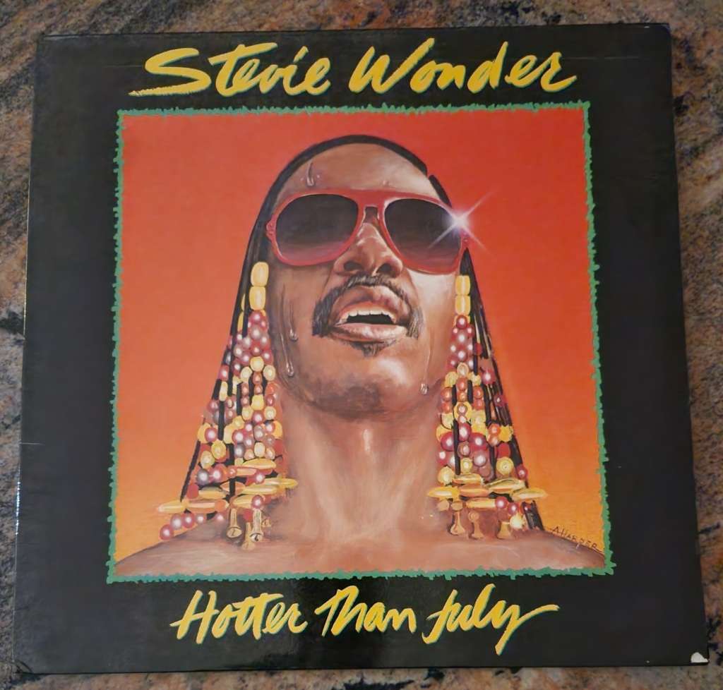 STEVIE WONDER Hotter Than July - Gatefold (VG+/VG+) Motown TMC 5414 SA Pressing