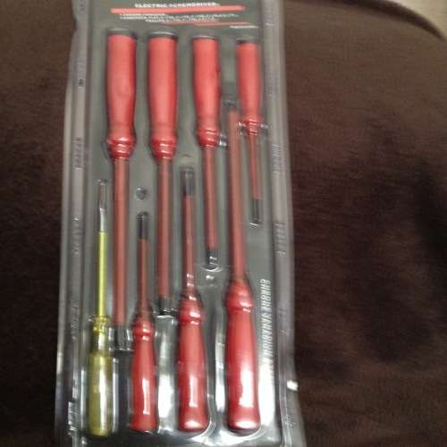 8 Piece isolated electric screw driver set