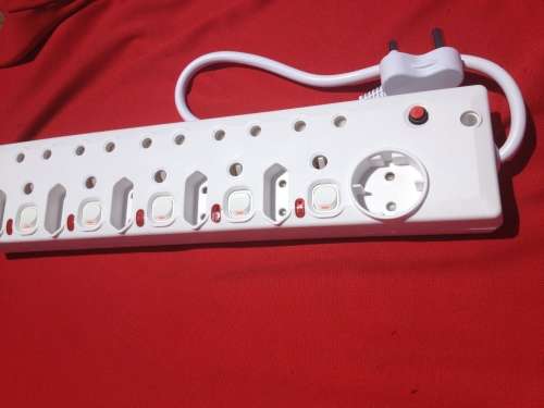 11 Way Multi-plug with 5 Illuminated switches.16 Amp Overload protection.