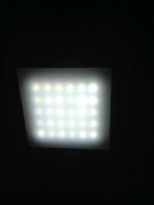 Bright solar led light - Bargain Bid now!!!