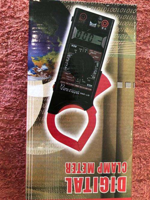 Digital Clamp Meter
