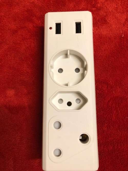 NEW 5 X MULTIPLUG  COMBO  - Value - Bid now!