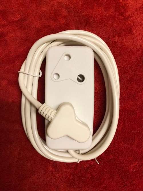 NEW 5 X MULTIPLUG  COMBO  - Value - Bid now!