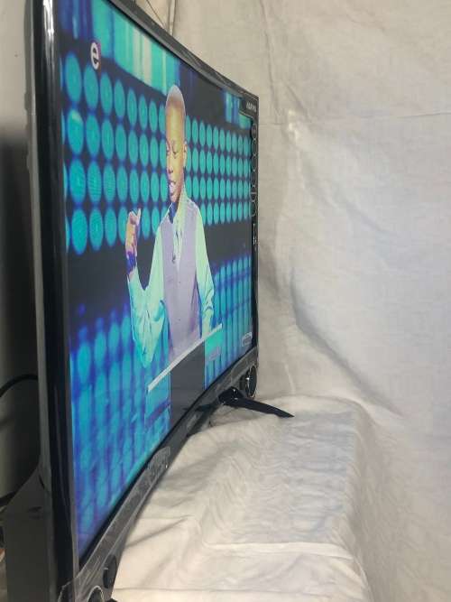 Look At This - Curved - 80cm HD Ready Led Curved TV