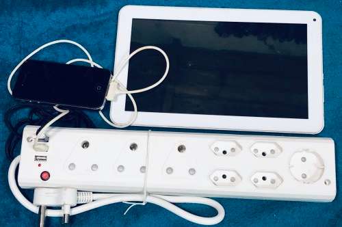 9 Way Multiplug - with 3 USB ports - 2.1AMp 5 Volt - Charge your Phone,Tablet, Ipad and more