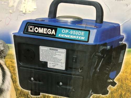 1000 Watt Generator - Lightweight - Easy to Use - Ideal for Camping and Load Shedding