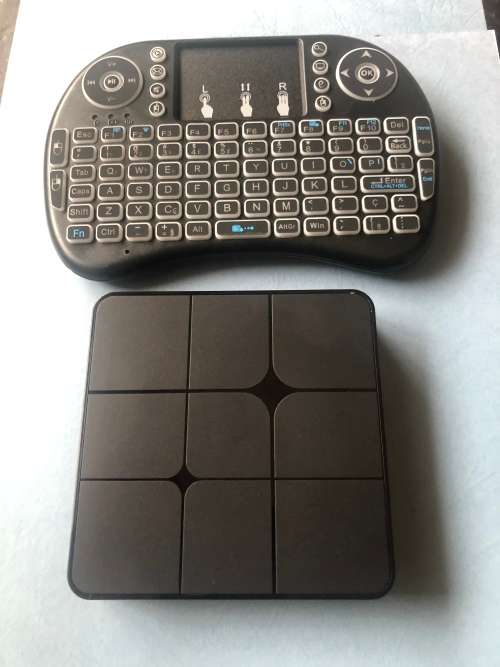 4K Smart TV Box with Mini Wireless Keyboard