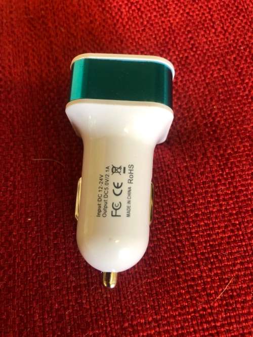 Cellphone twin USB car charger