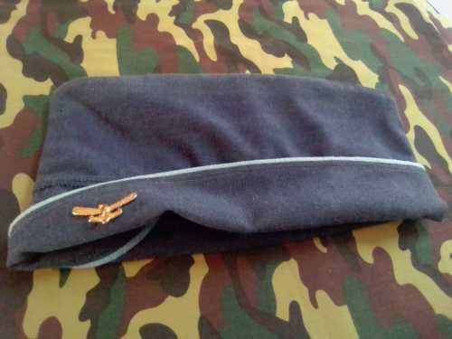 SADF - SA AIRFORCE SIDE CAP WITH BADGE/ Sgt. BRASSARDS/ SAAF TITLE BADGES