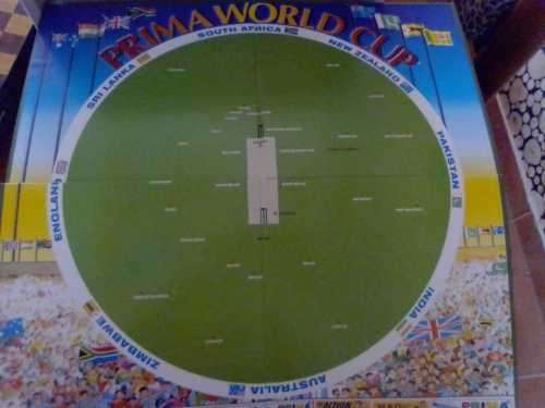 CRICKET BOARD GAME - GREAT FAMILY FUN -