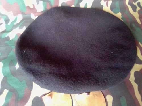 SADF TECHNICAL SERVICES BERET (TDK) - FULL - INCL.SET OF SHOULDER FLASHES