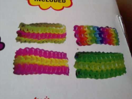 BRACELET MAKING KIT (LOOM BAND KIT ) AGES 6+ - ENCOURAGE CREATIVITY IN CHILDREN##low start- bid /set
