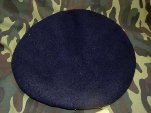 SADF STAATS ARTILLERY BERET - FULL - WITH ONE SHOULDER FLASH