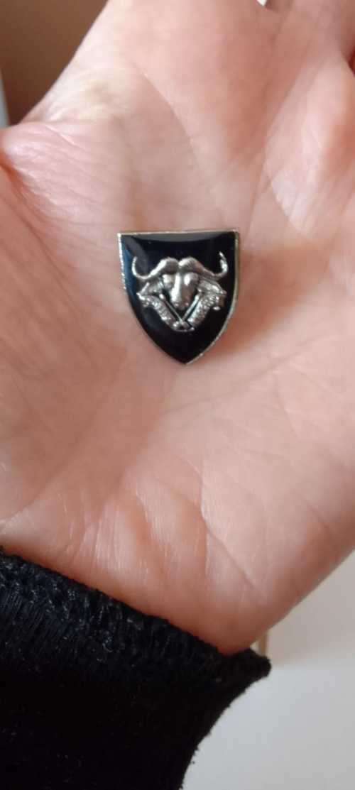 SADF 32 BATTALION CRAVAT  FLASH  --- with pin ****VERY RARE***