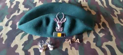 SADF INFANTRY BERET FULL  ##PLUS SET OF INFANTRY COLLAR BADGES & SA TITLE BADGES- ALL PINS