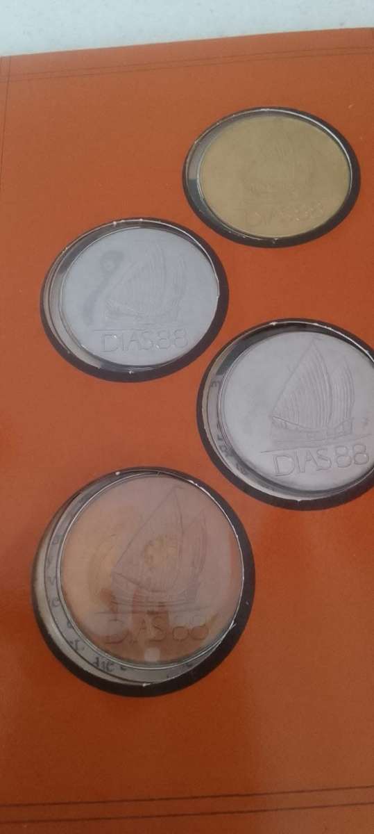 1988 BARTHOLOMEW  DIAS - SET OF 4 COMMEMORATIVE MEDALLIONS (1488-1988)