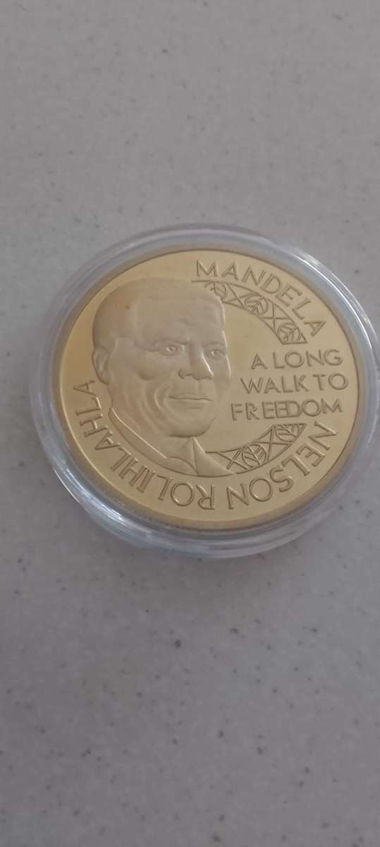 MANDELA A LONG WALK TO FREEDOM (NOBEL PEACE PRIZE 1993) GOLD PLATED COIN