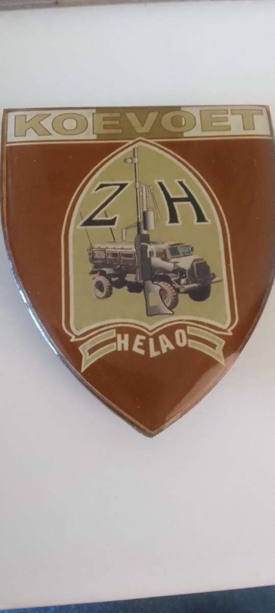 SADF  - SWAPOL  KOEVOET HELAO METAL FLASH - ALL PINS