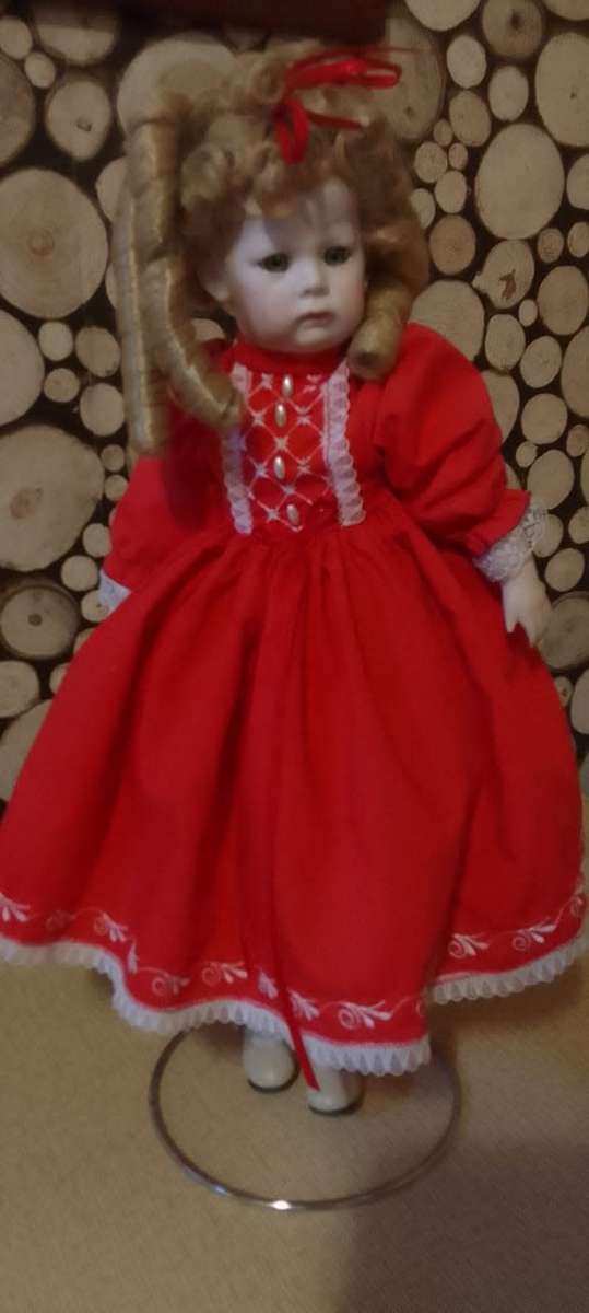 PORCELAIN DOLL - Shirley temple look Doll-  45cm long - ON STAND