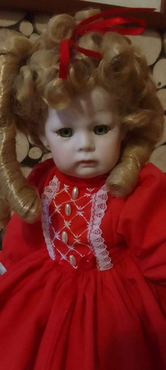 PORCELAIN DOLL - Shirley temple look Doll-  45cm long - ON STAND