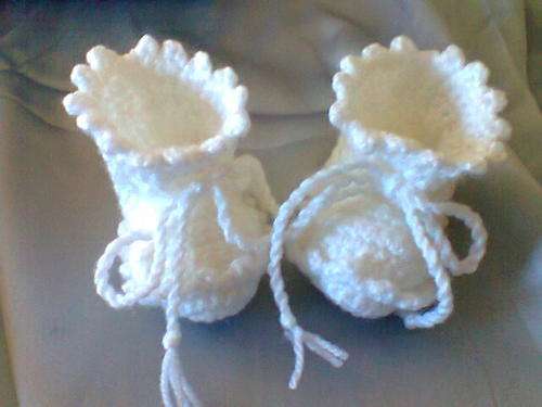 picot edge bootees