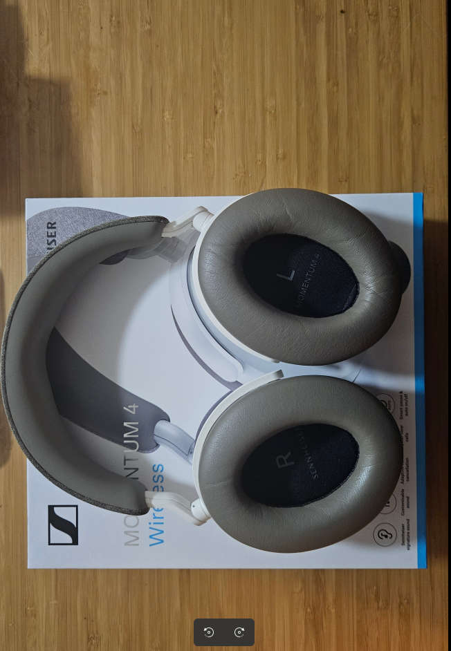 BRAND NEW CONDITION Sennheiser MOMENTUM 4 Noise-Cancelling Wireless Over-Ear Headphones - White