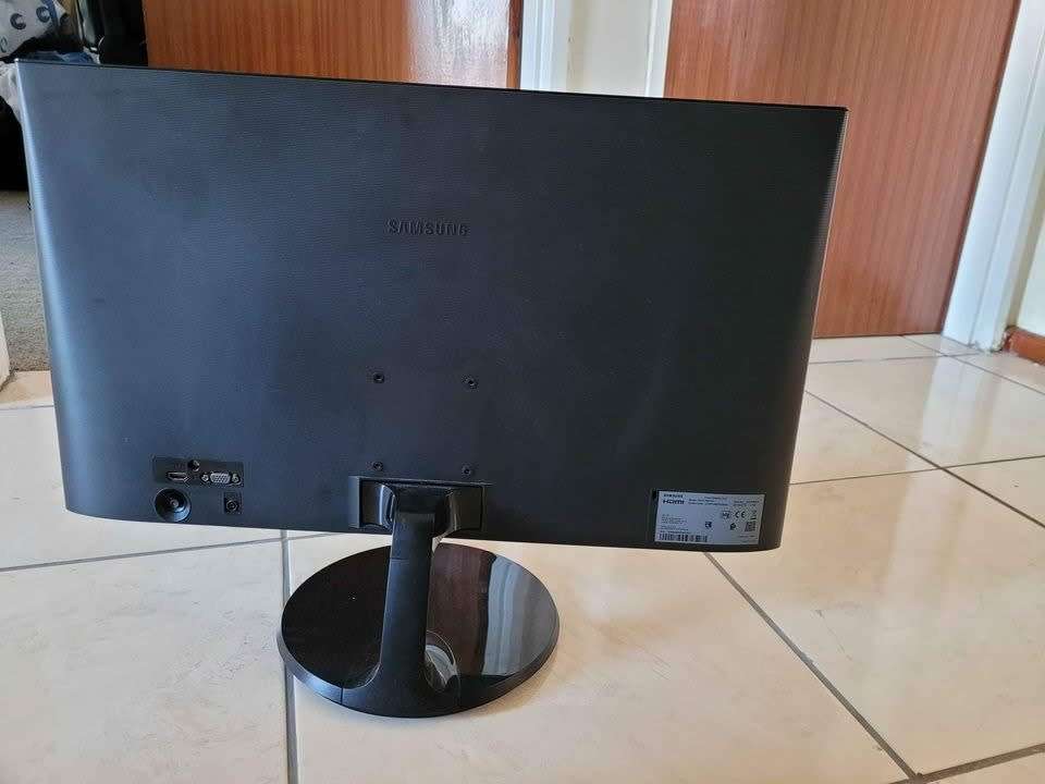 27 inch Samsung 1080p monitor