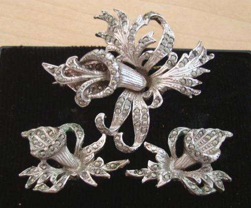 Marcasite Clip on Earring & Brooch Set