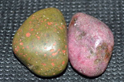 Large UNIKITE AND RHODONITE  MOST HEALING CRYSTAL OF THE MIND AND HEART