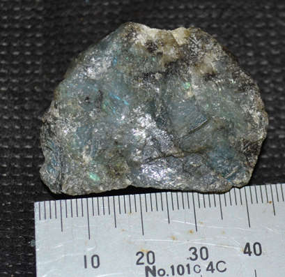 Rough Labradorite  connect with our higher selves and the divine.