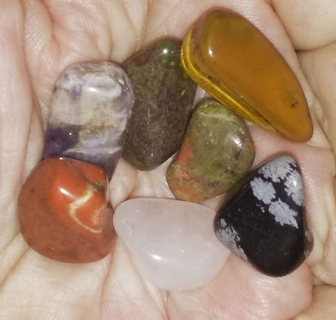 7 small Healing Stones