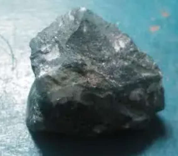 Bloodstone Rough Cleanser  Healing  Protection  Intuition  Clarity Detoxify