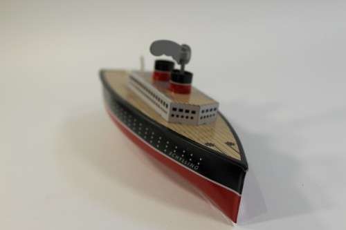 Schylling : Antique Wind Up Ocean Liner (Metal)