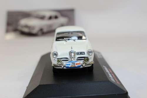 1958 : Alfa Romeo Giulietta Race Car ( Bernard Consten - Hebert)