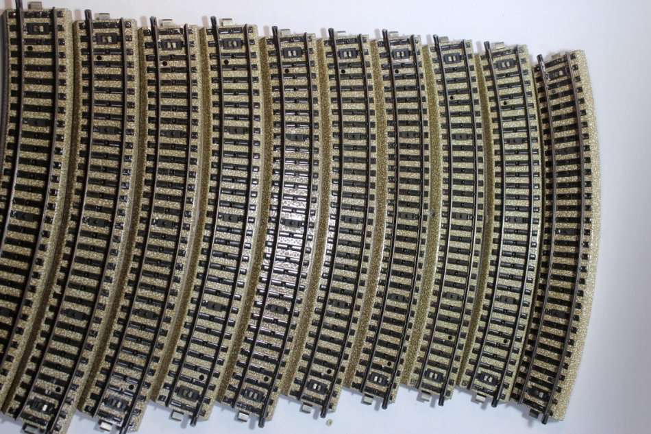 10 x  3 Rail Marklin Curved Tracks