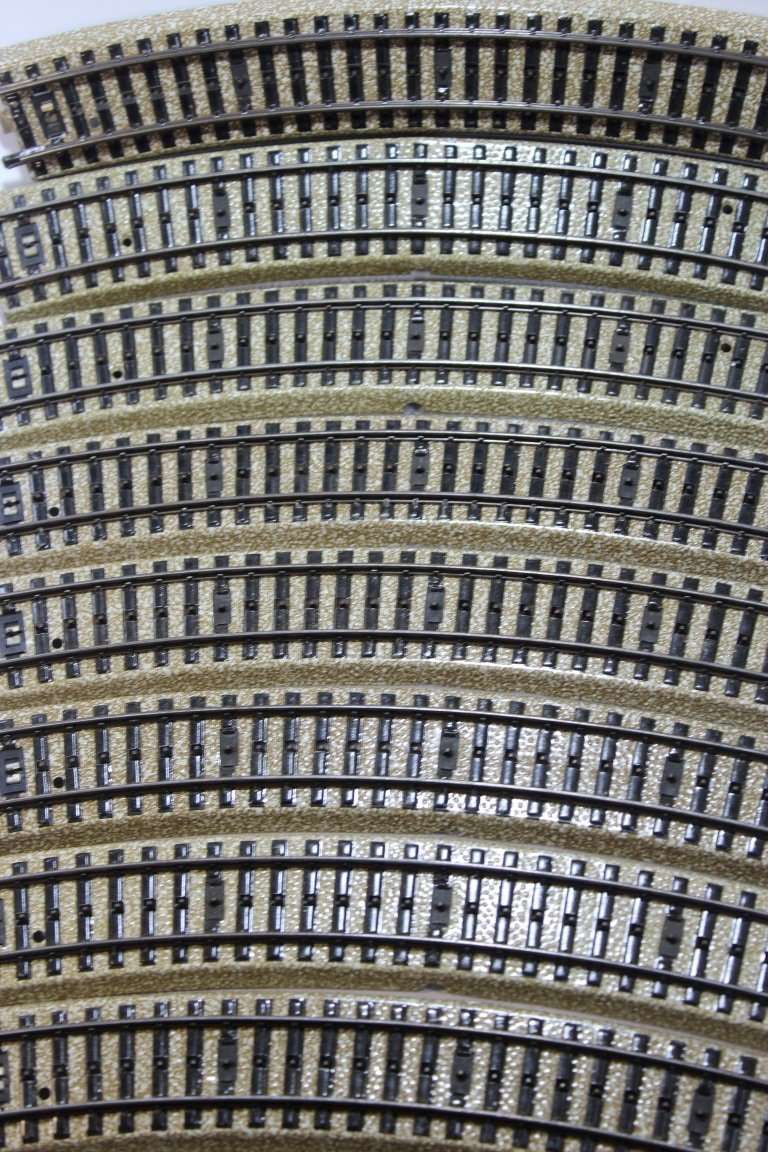 10 x  3 Rail Marklin Curved Tracks
